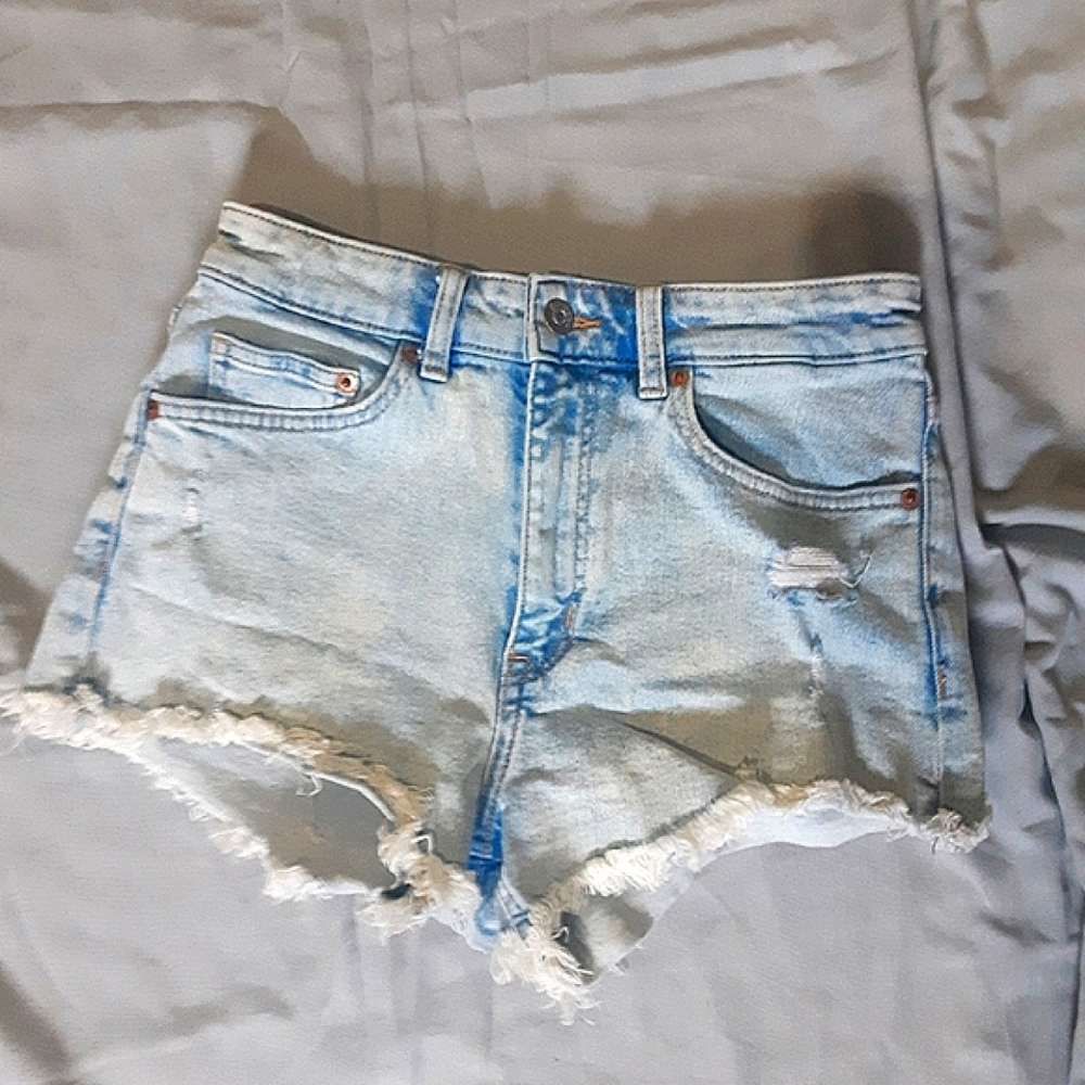 Women Short 《Zara》[size 24]